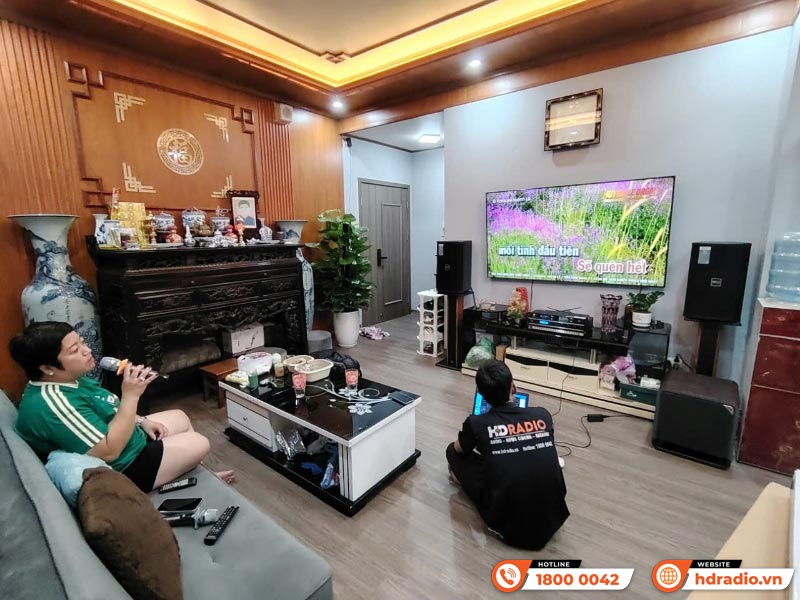  Dàn karaoke cực hay của chị Hương