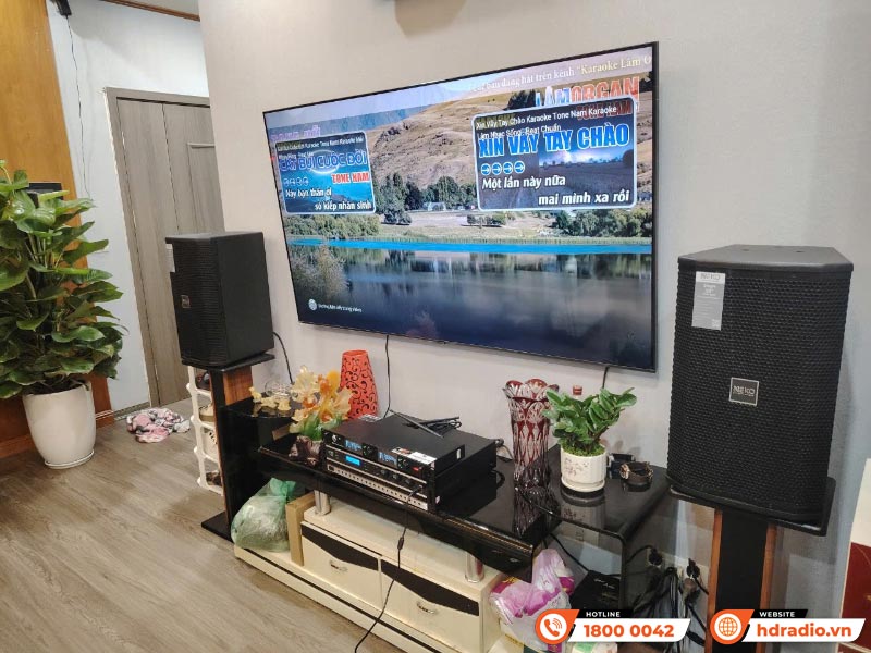  Dàn karaoke cực hay của chị Hương