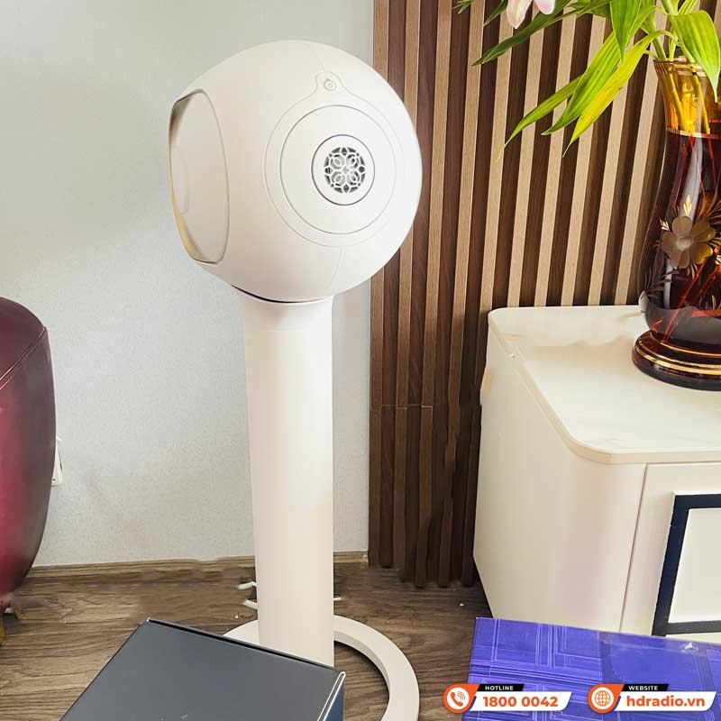 Lắp đặt bộ Loa DEVIALET Phantom I 108DB Opera De Paris cao cấp trị giá gần 116 triệu đồng cho anh Long