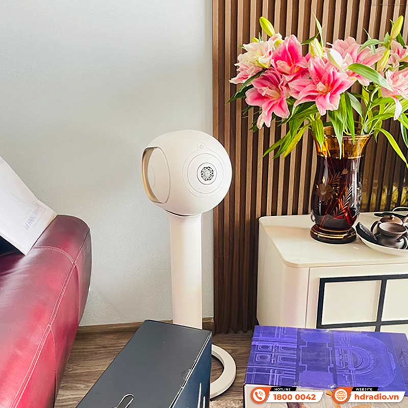 Lắp đặt bộ Loa DEVIALET Phantom I 108DB Opera De Paris cao cấp trị giá gần 116 triệu đồng cho anh Long