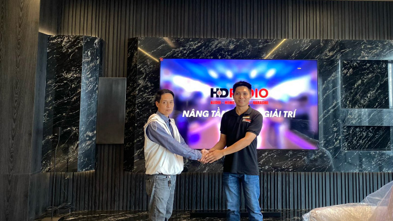 Bộ loa soundbar Bose SB24 của anh Jack Langston Bộ loa soundbar Bose SB24 của anh Jack Langston