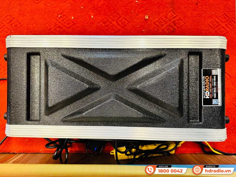 Lắp đặt Dàn âm thanh karaoke, sân khấu biểu diễn Column Array SK22 trị giá hơn 180 triệu đồng cho anh Quang