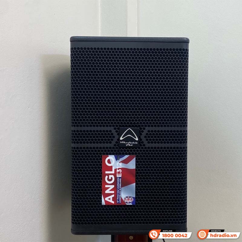 Lắp đặt hệ thống dàn âm thanh karaoke cao cấp cho anh Khải Lắp đặt hệ thống dàn âm thanh karaoke cao cấp cho anh Khải