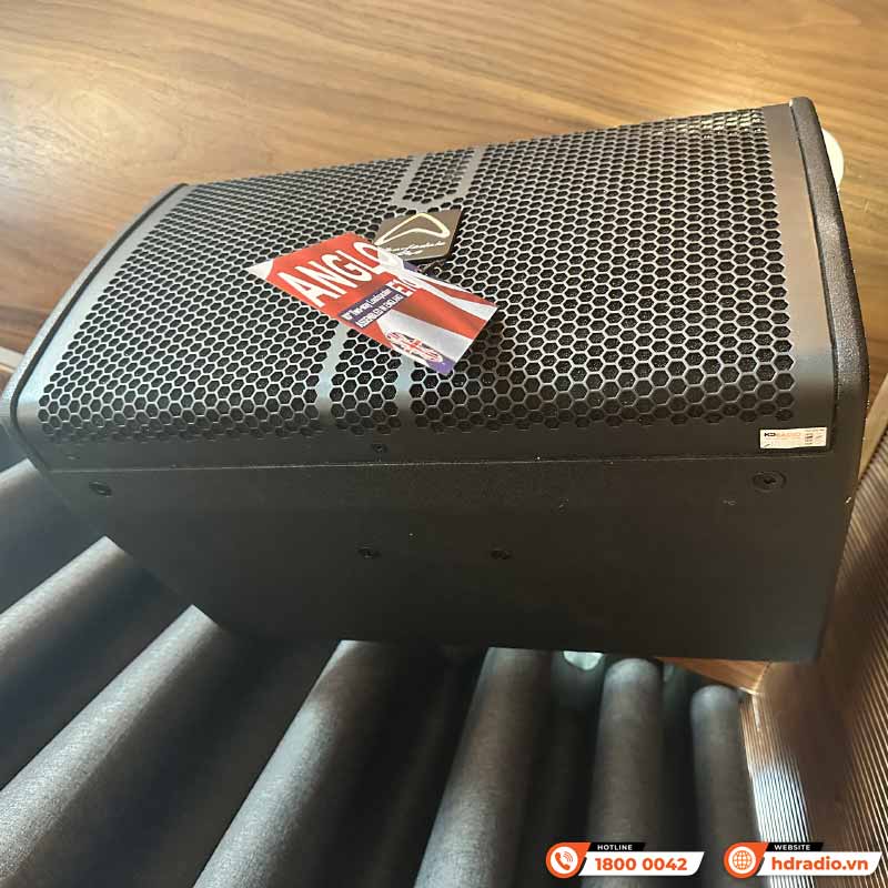 Dàn karaoke cao cấp của chị Phú