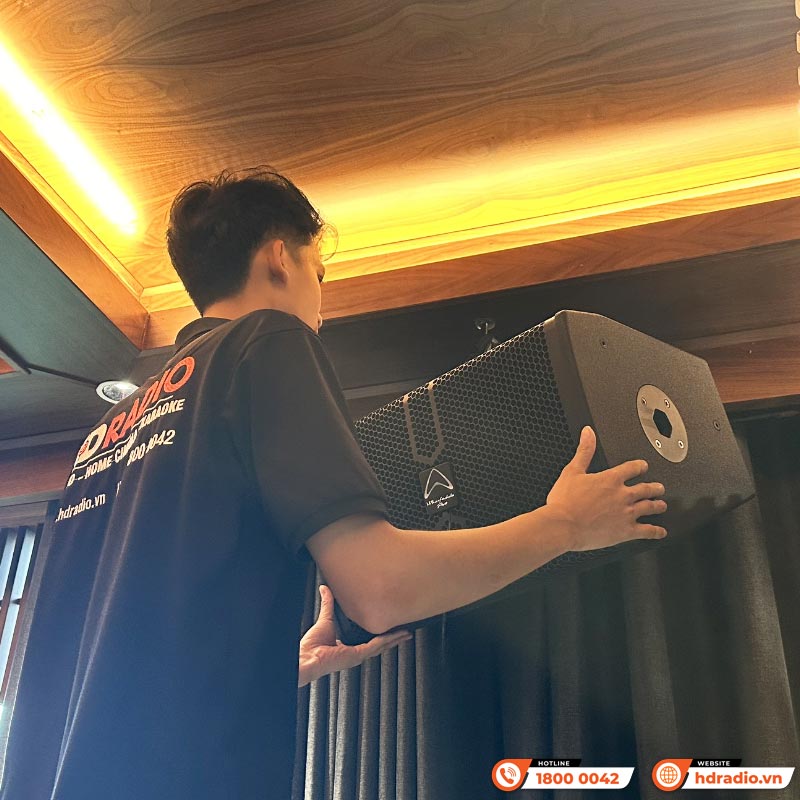 Dàn karaoke cao cấp của chị Phú