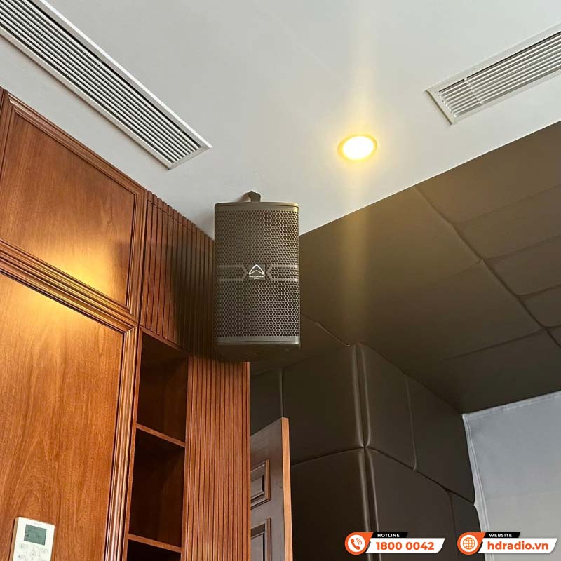 Dàn karaoke cao cấp của chị Thái