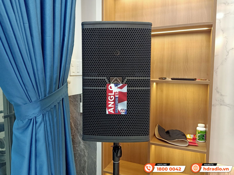 Lắp đặt Dàn Karaoke cao cấp trị giá hơn 100 triệu đồng cho anh Dũng Lắp đặt Dàn Karaoke cao cấp trị giá hơn 100 triệu đồng cho anh Dũng