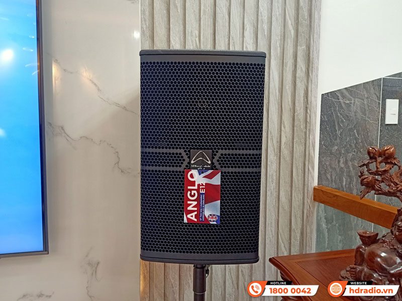 Lắp đặt Dàn Karaoke cao cấp trị giá hơn 100 triệu đồng cho anh Dũng Lắp đặt Dàn Karaoke cao cấp trị giá hơn 100 triệu đồng cho anh Dũng