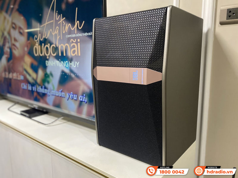 Hình ảnh thực tế cặp loa JBL Ki510 tại nhà anh Đạt ở Thanh Xuân, Hà Nội