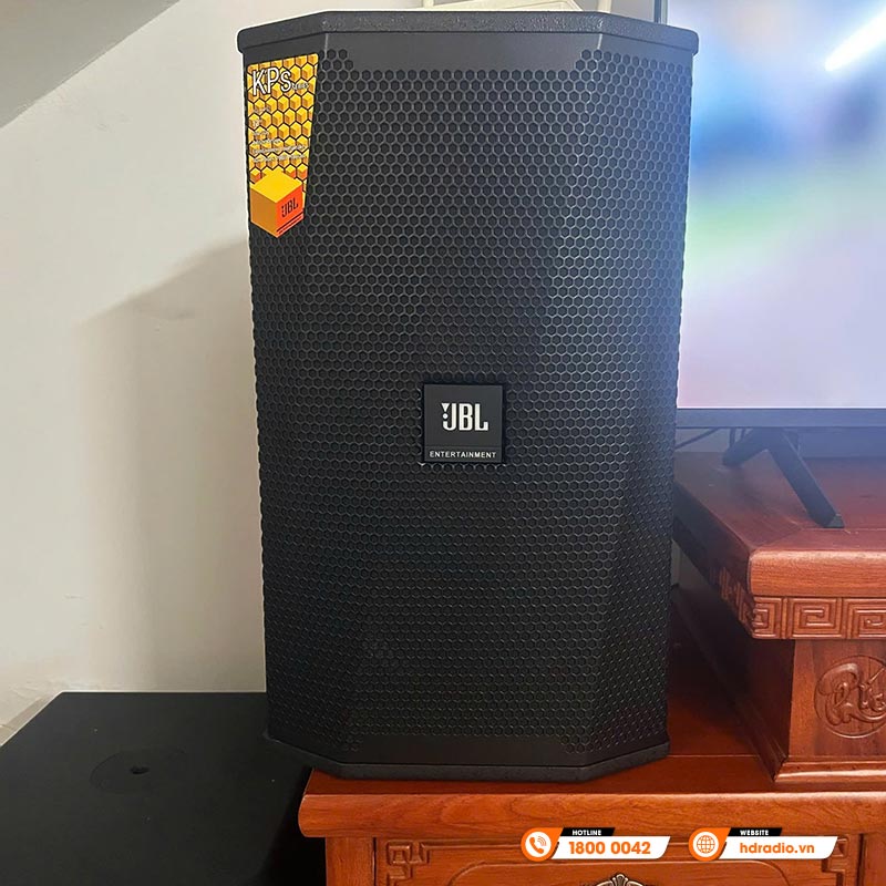 Dàn karaoke của anh Tiến