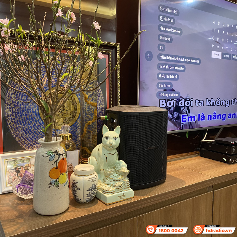 Dàn karaoke của chị Hoa ở Hà Nội Dàn karaoke của chị Hoa ở Hà Nội