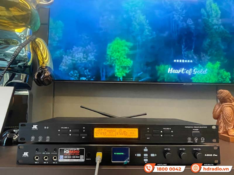  Dàn karaoke của chị Ngọc Anh