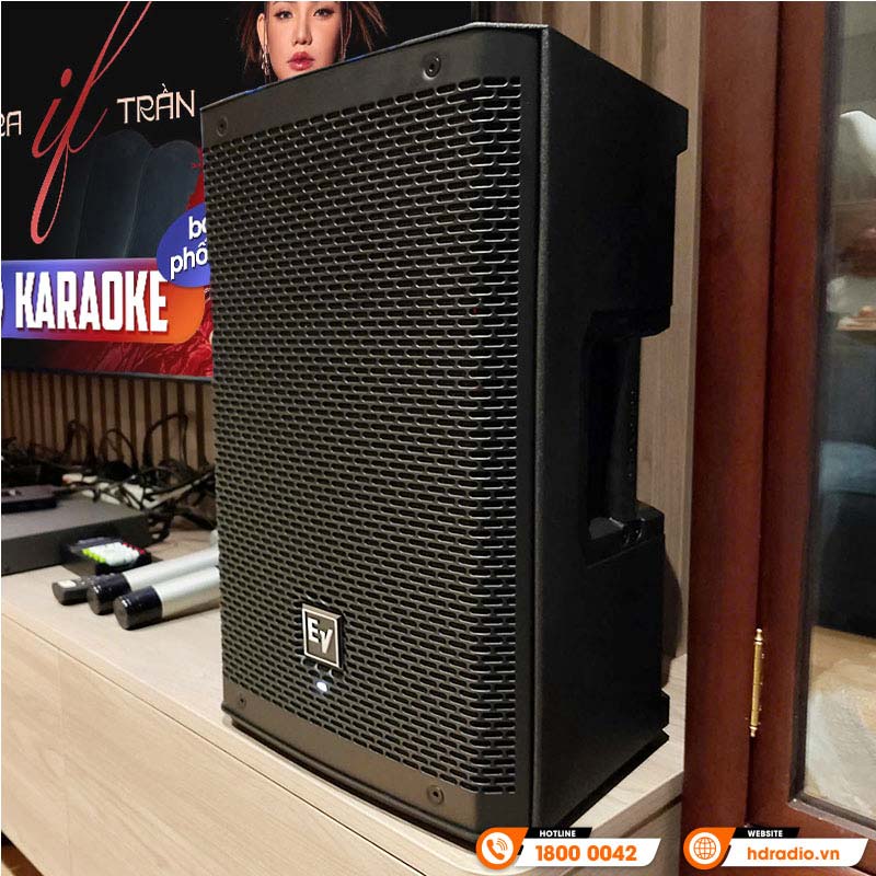 Dàn Karaoke của bác Hoa 
