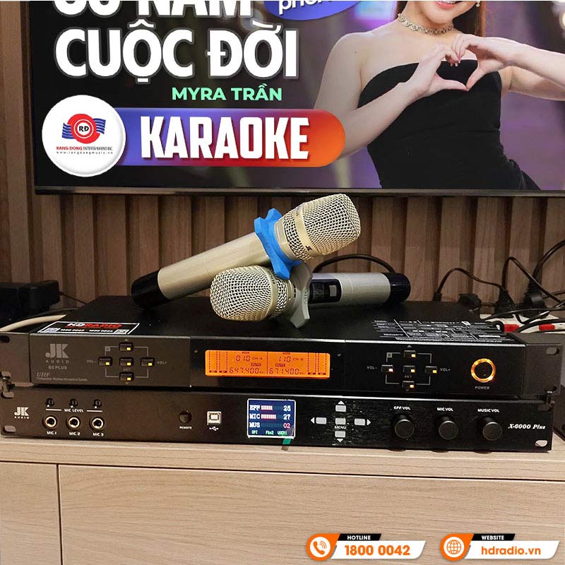 Dàn Karaoke của bác Hoa 