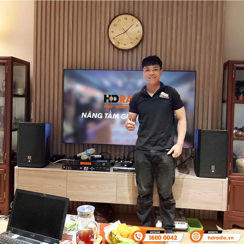 Dàn Karaoke của bác Hoa 