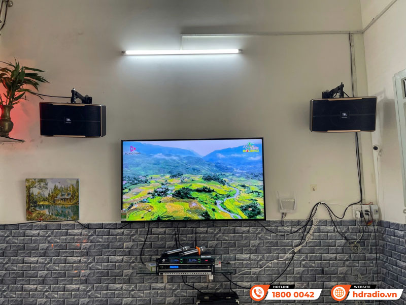 Loa karaoke JBL Pasion 10 tại nhà chị Diễm