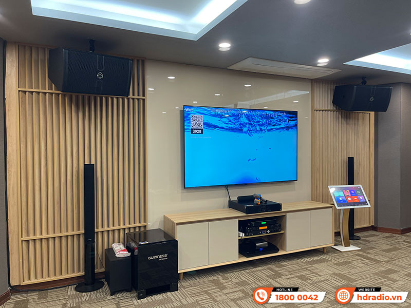 Lắp dàn karaoke kết hợp đầu màn cảm ứng VietK cao cấp hơn trị giá hơn 130 triệu đồng
