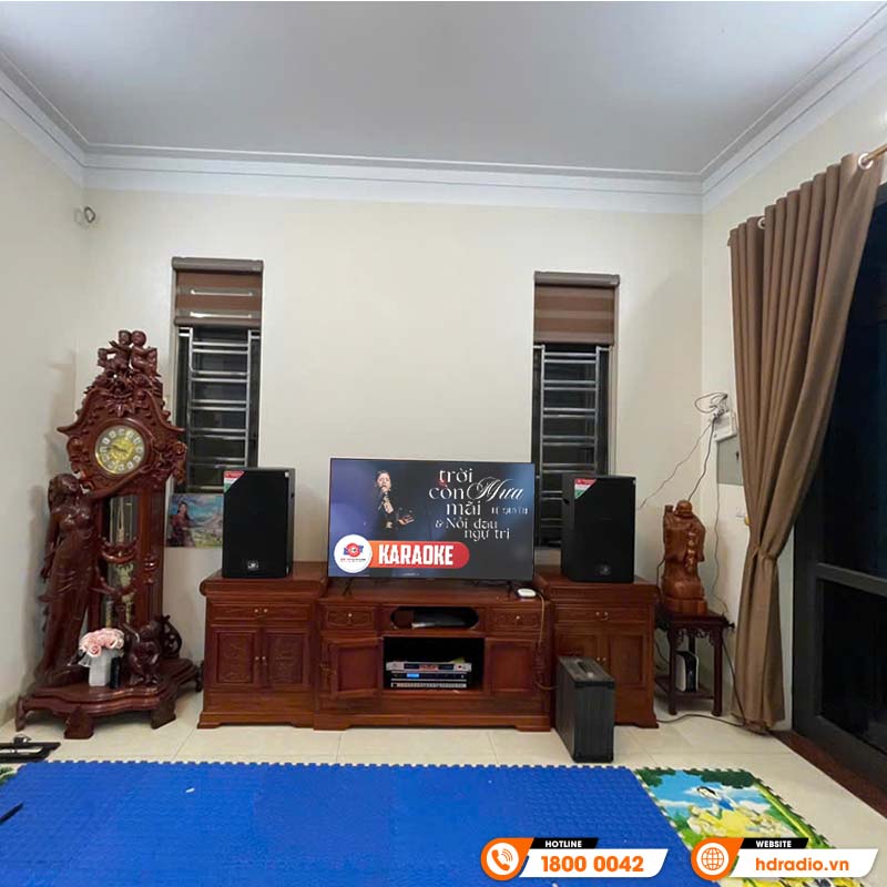 Dàn karaoke của cô Vân Dàn karaoke của cô Vân