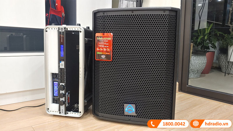 Dàn karaoke trị giá hơn 43 triệu cho anh Giáp ở Bạch Mai, Hà Nội Dàn karaoke trị giá hơn 43 triệu cho anh Giáp ở Bạch Mai, Hà Nội