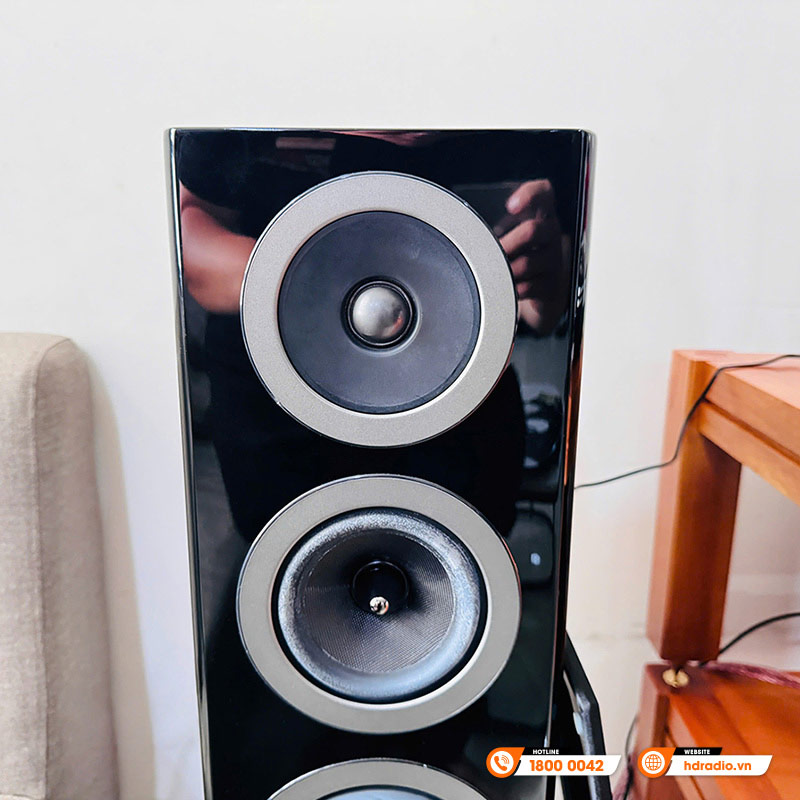 Dàn nghe nhạc của anh Sỹ