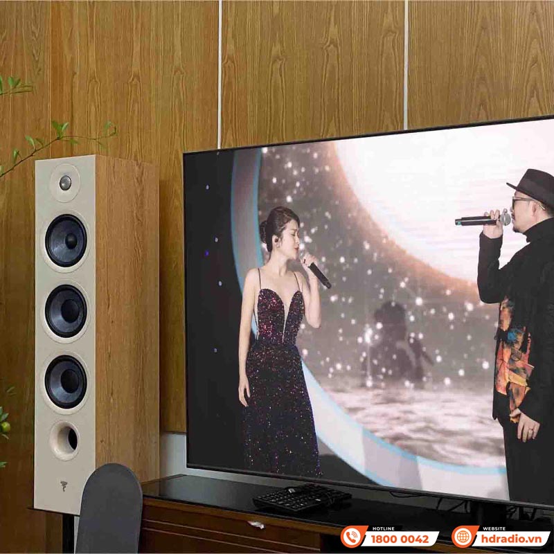 Dàn nghe nhạc của anh Việt ở Hà Nội