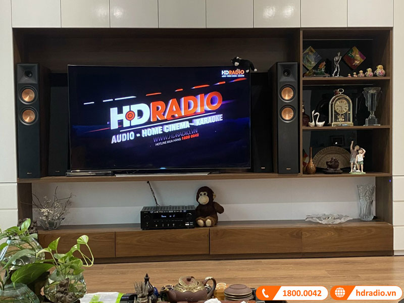 Lắp dàn nghe nhạc trị giá hơn 33 triệu đồng cho chú Thông