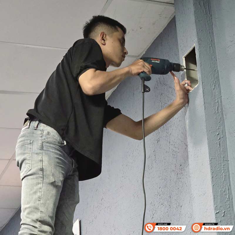 Lắp đặt hệ thống âm thanh cực chất trị giá gần 18 triệu đồng cho quán Quán Bi-a của anh Thông