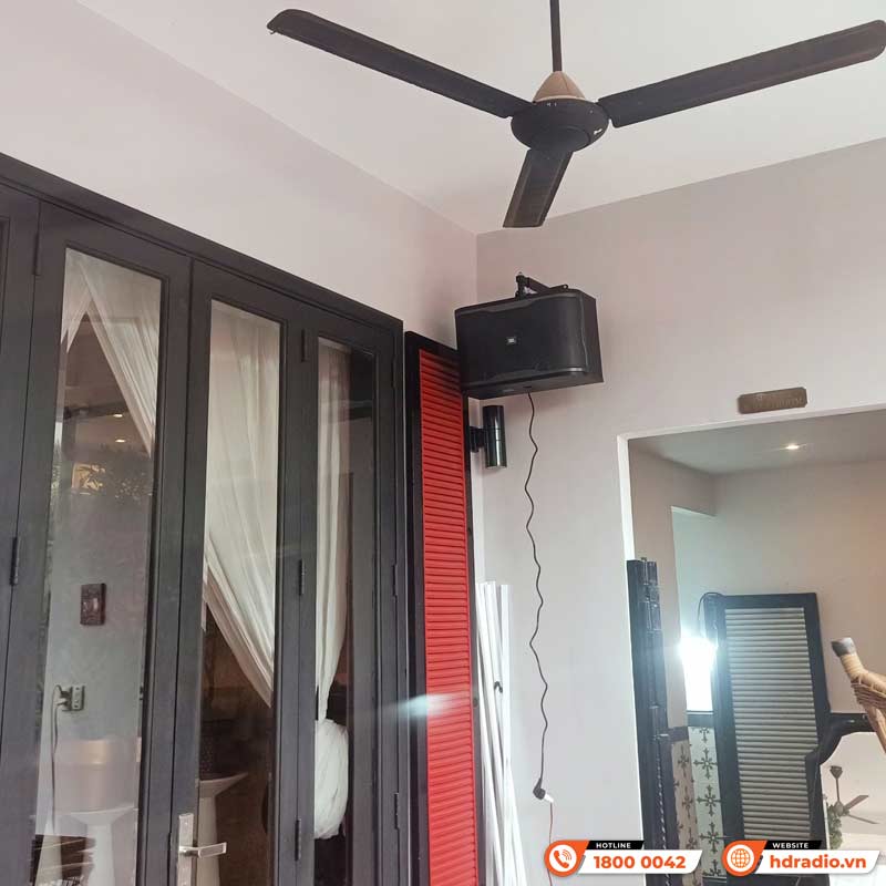 Lắp đặt hệ thống âm thanh karaoke Sân Khấu trị giá hơn 124 triệu đồng cho chị Phượng tại quán Cafe Lắp đặt hệ thống âm thanh karaoke Sân Khấu trị giá hơn 124 triệu đồng cho chị Phượng tại quán Cafe