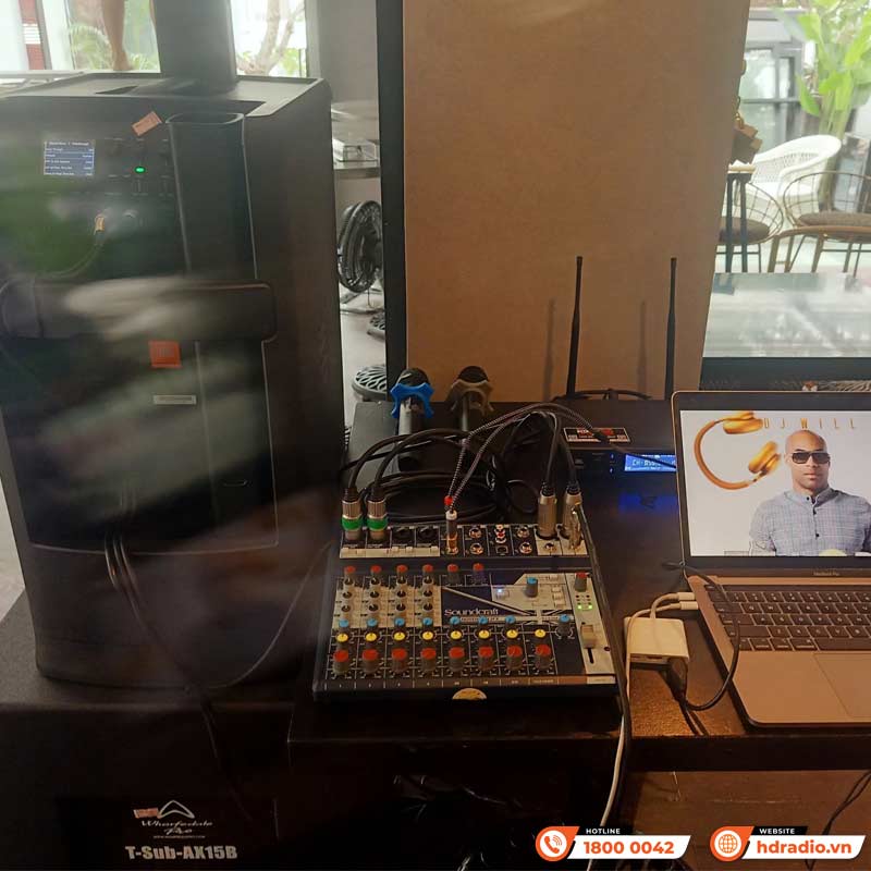 Lắp đặt hệ thống âm thanh karaoke Sân Khấu trị giá hơn 124 triệu đồng cho chị Phượng tại quán Cafe Lắp đặt hệ thống âm thanh karaoke Sân Khấu trị giá hơn 124 triệu đồng cho chị Phượng tại quán Cafe