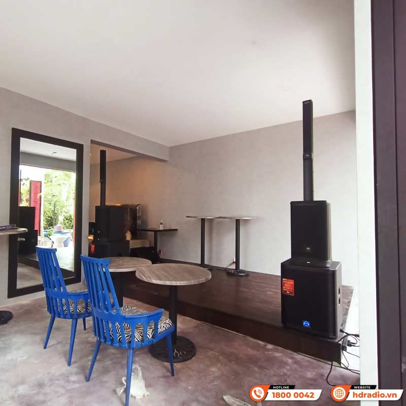 Lắp đặt hệ thống âm thanh karaoke Sân Khấu trị giá hơn 124 triệu đồng cho chị Phượng tại quán Cafe Lắp đặt hệ thống âm thanh karaoke Sân Khấu trị giá hơn 124 triệu đồng cho chị Phượng tại quán Cafe