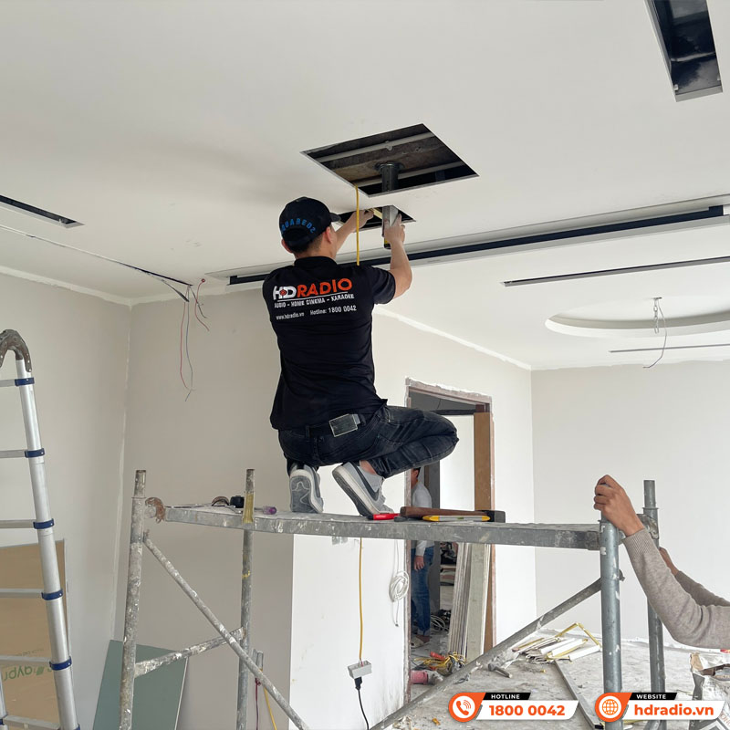 Lắp đặt hệ thống âm thanh trình chiếu hơn 223 triệu cho anh Hưng Lắp đặt hệ thống âm thanh trình chiếu hơn 223 triệu cho anh Hưng