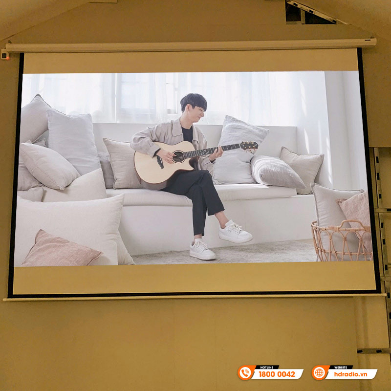 Màn chiếu điện Dalite