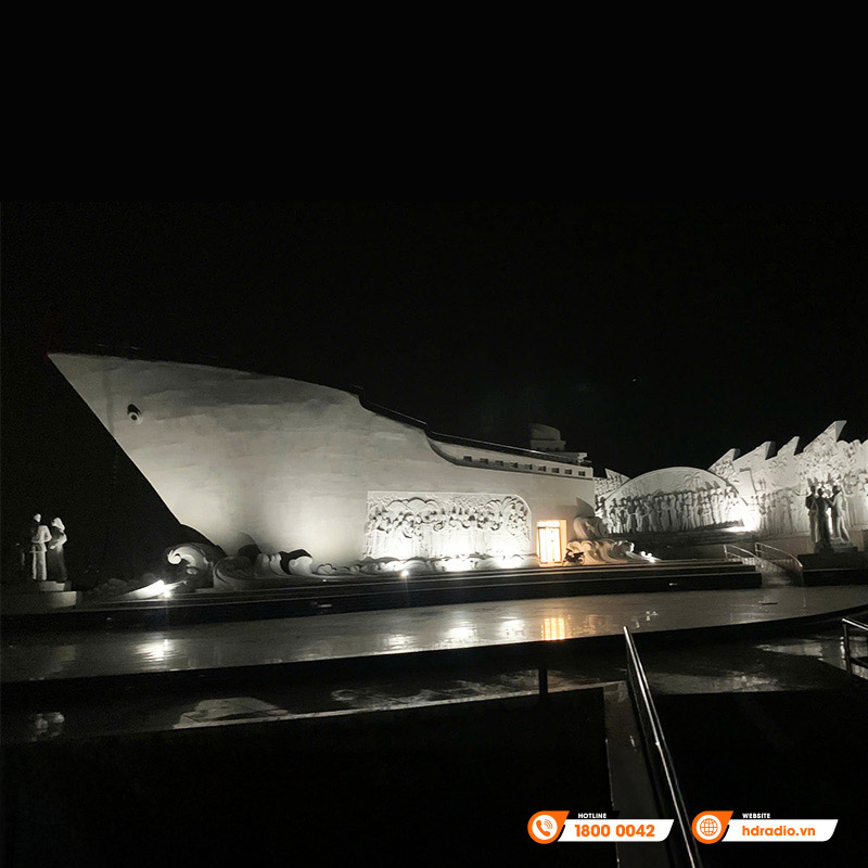 Hệ thống âm thanh tại Tượng đài Con tàu tập kết ra Bắc Hệ thống âm thanh tại Tượng đài Con tàu tập kết ra Bắc