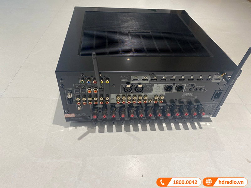 mặt sau của Amply Yamaha RX-A8A mặt sau của Amply Yamaha RX-A8A