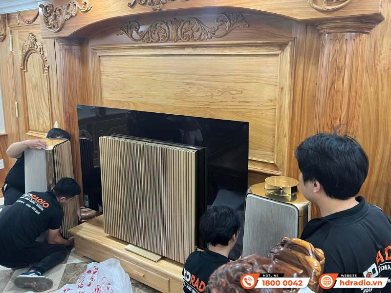 Hệ thống loa nghe nhạc đẳng cấp của anh khách