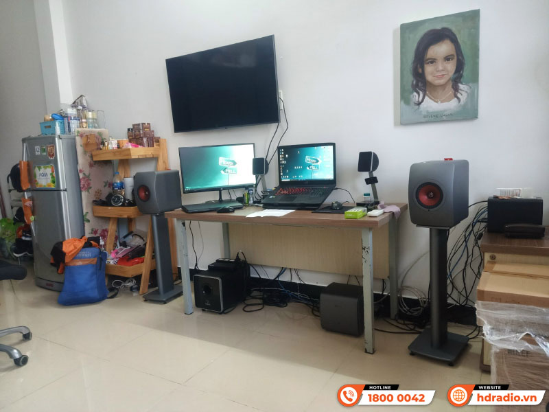 Hệ thống nghe nhạc cao cấp của anh Philippe LUCAS Hệ thống nghe nhạc cao cấp của anh Philippe LUCAS