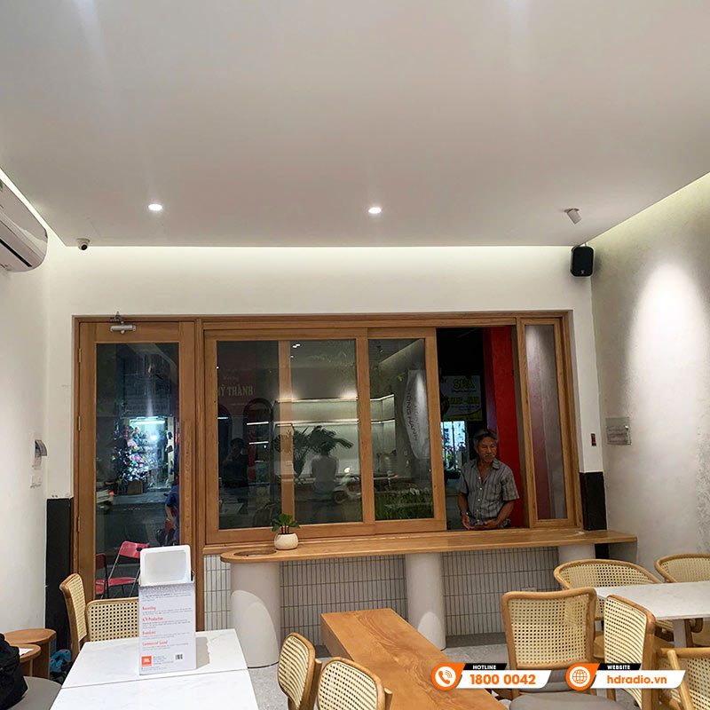 Lắp đặt Hệ thống âm thanh nghe nhạc cho phòng chờ của Trung tâm bán xe Honda HEAD Hồng Hạnh 1