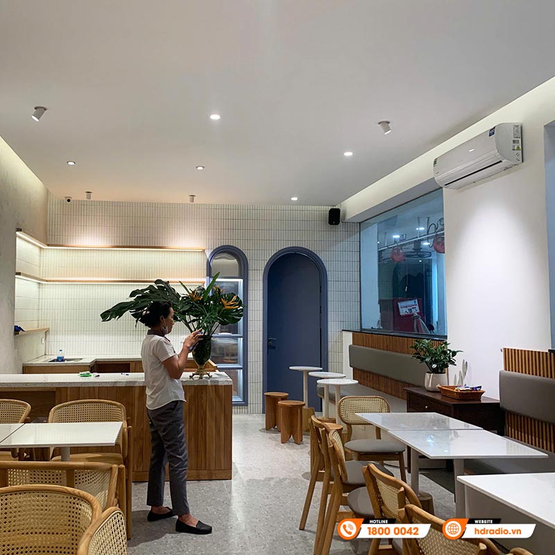 Lắp đặt Hệ thống âm thanh nghe nhạc cho phòng chờ của Trung tâm bán xe Honda HEAD Hồng Hạnh 1