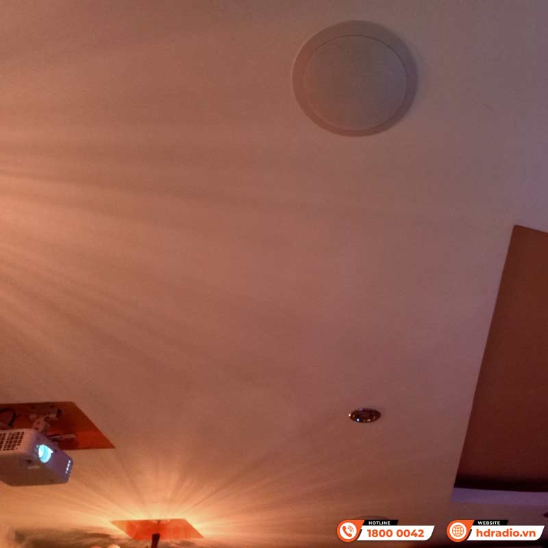 Lắp đặt hệ thống phòng chiếu phim đẳng cấp trị giá hơn 80 triệu đồng cho anh Minh Lắp đặt hệ thống phòng chiếu phim đẳng cấp trị giá hơn 80 triệu đồng cho anh Minh