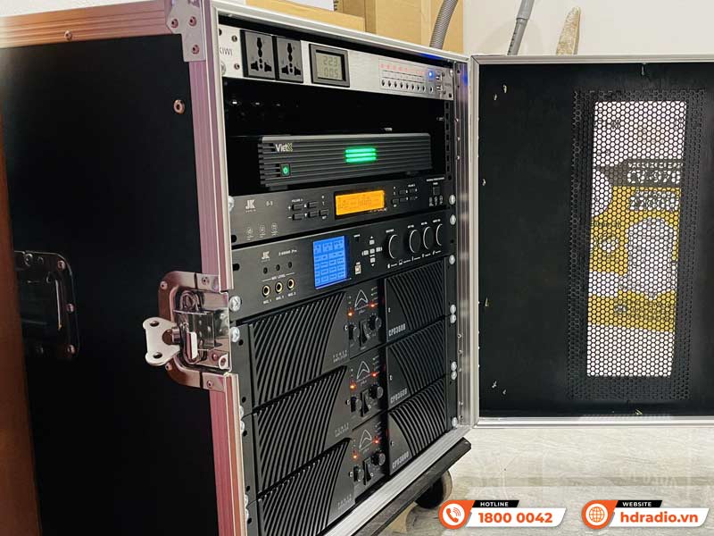 Lắp đặt Hệ thống phòng giải trí cao cấp trị giá hơn 457 triệu đồng cho anh Quý Lắp đặt Hệ thống phòng giải trí cao cấp trị giá hơn 457 triệu đồng cho anh Quý