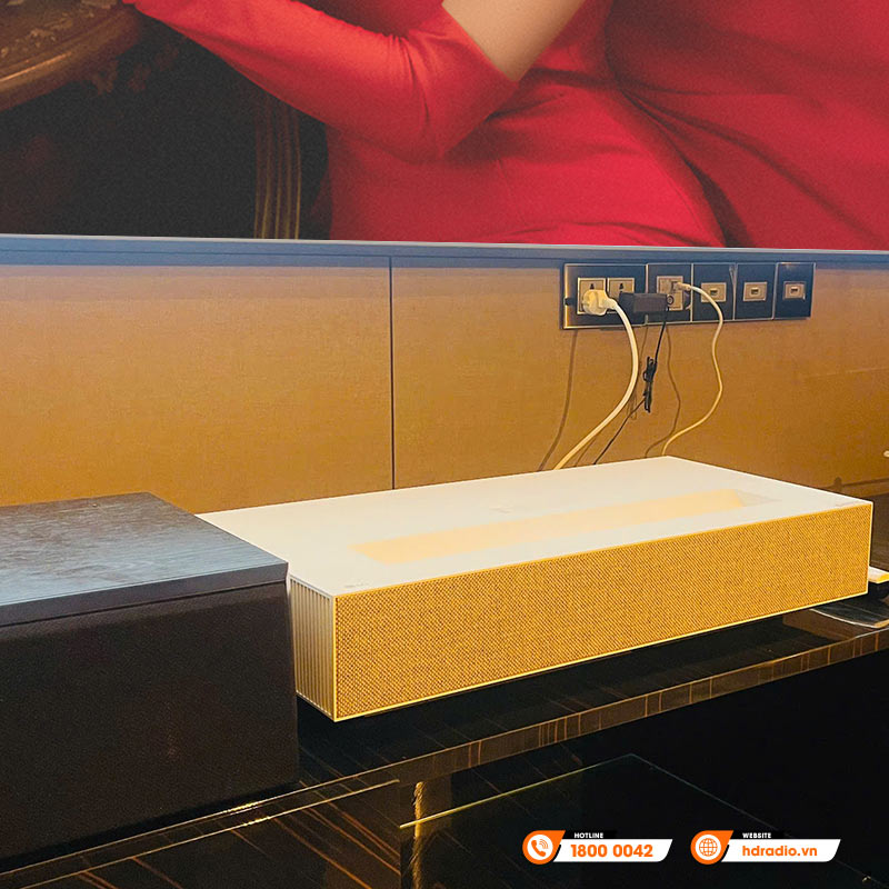 Máy Chiếu 4K Siêu Gần LG HU915QE, 3700 ANSI Lumens, 4K UHD (3840 x 2160) 90-120 inch, HDMI, USB, Wifi, Bluetooth, Airplay 2-17