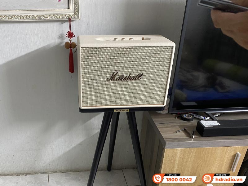 Loa Marshall Woburn 3 của anh Hiếu ở Hồ Chí Minh Loa Marshall Woburn 3 của anh Hiếu ở Hồ Chí Minh