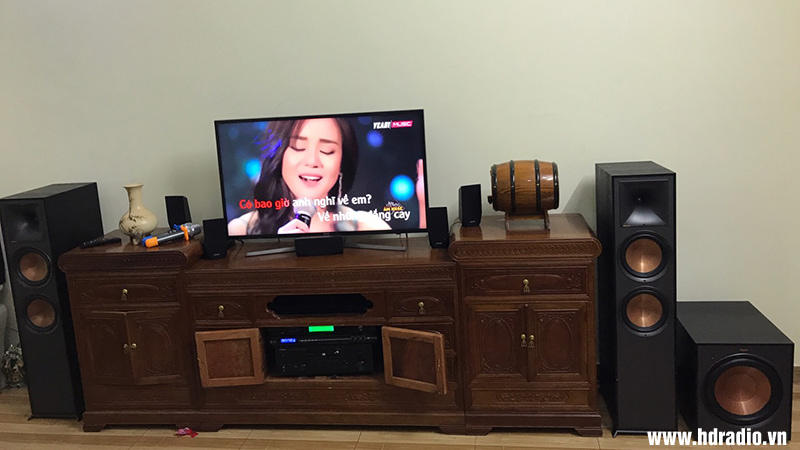 Lắp dàn nghe nhạc và hát karaoke cực hay cho anh Tài ở Hải Phòng (Loa Klipsch R820F, Amply Yamaha R N803, Vang số chỉnh cơ KIWI KD9000, Micro không dây JKAudio B4, Loa Sub Klipsch R120SW)
