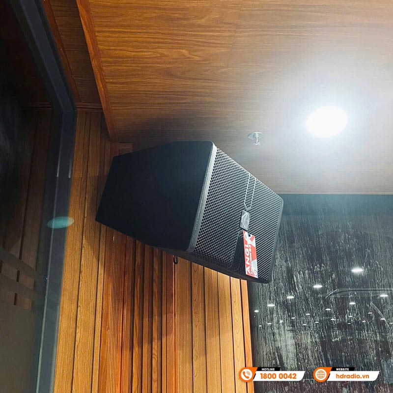 Lắp đặt hệ thống âm thanh biểu diễn karaoke cao cấp cho phòng giải trí của anh Hùng