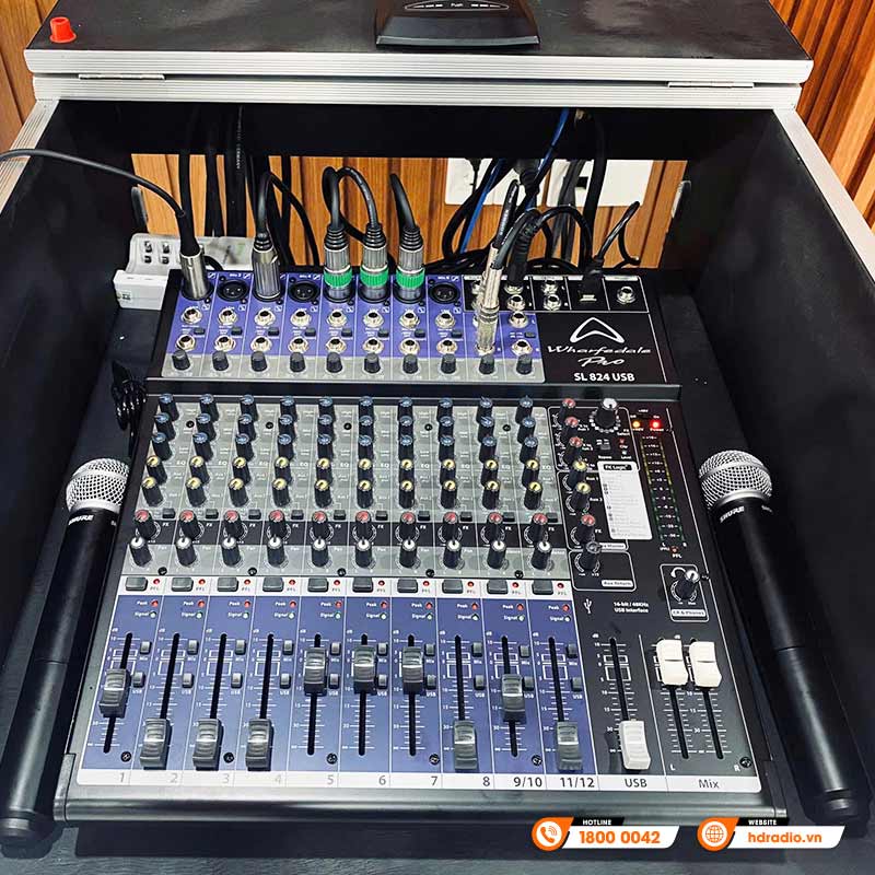 ​​Lắp đặt hệ thống âm thanh biểu diễn karaoke cao cấp cho phòng giải trí của anh Hùng