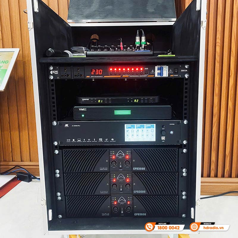 Lắp đặt hệ thống âm thanh biểu diễn karaoke cao cấp cho phòng giải trí của anh Hùng