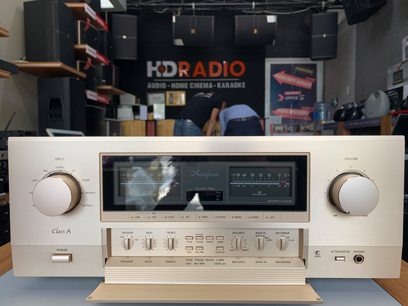 Amply Accuphase E650