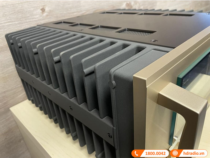 chế tạo bằng kim loại