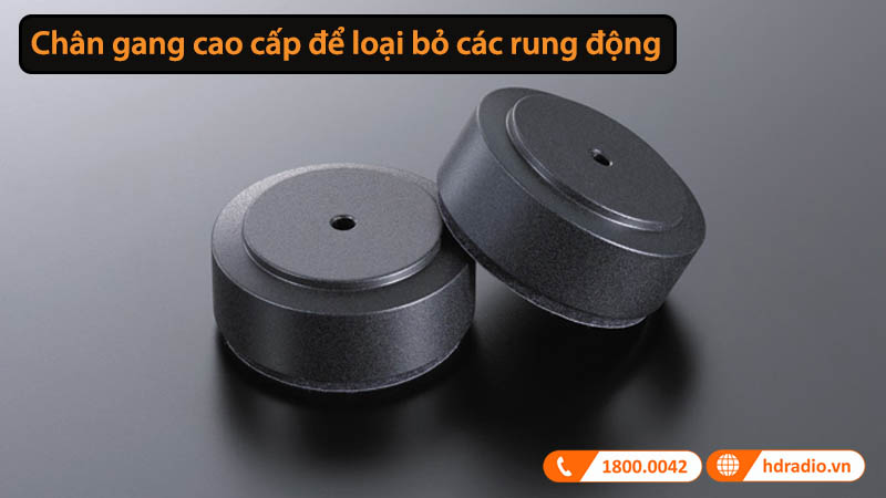 Power-amply-Luxman-M-10X sử dụng các chân đế