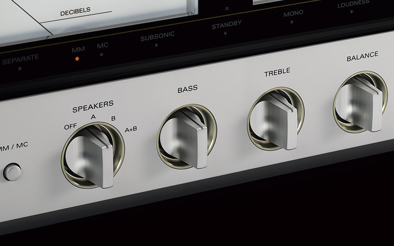 Các nút hiệu chỉnh amply Luxman L-5077Z